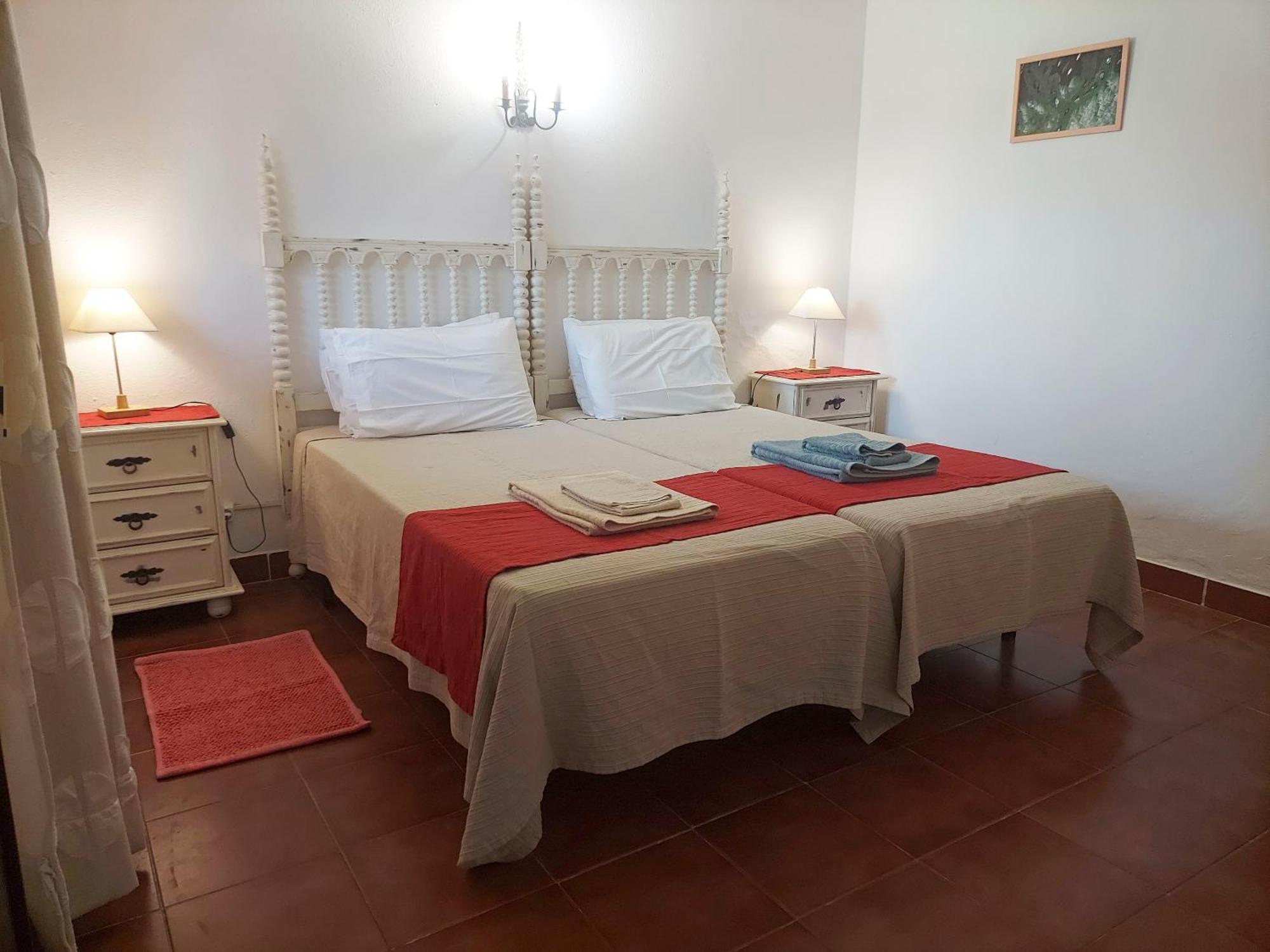 Vivenda Os Silvas Hotel Odiaxere Ngoại thất bức ảnh