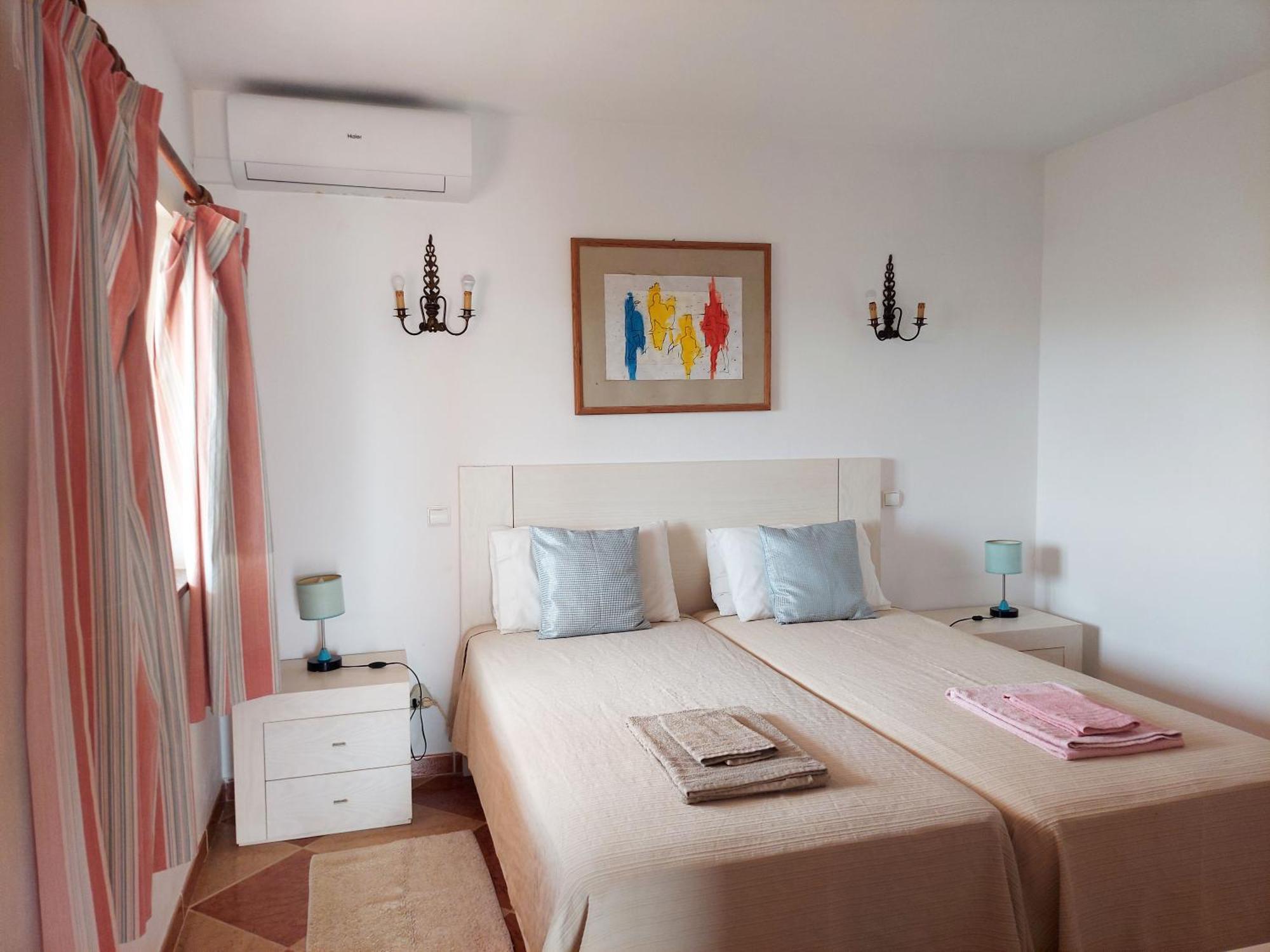 Vivenda Os Silvas Hotel Odiaxere Phòng bức ảnh